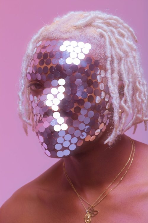 Mirror Mirror, by Kriss Munsya