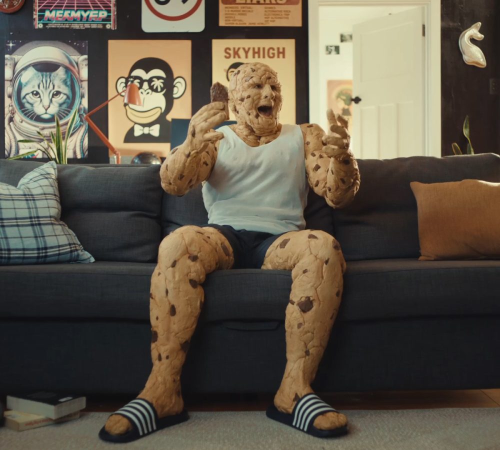 Maxibon Goes Full Cookie (And Fully Unhinged)