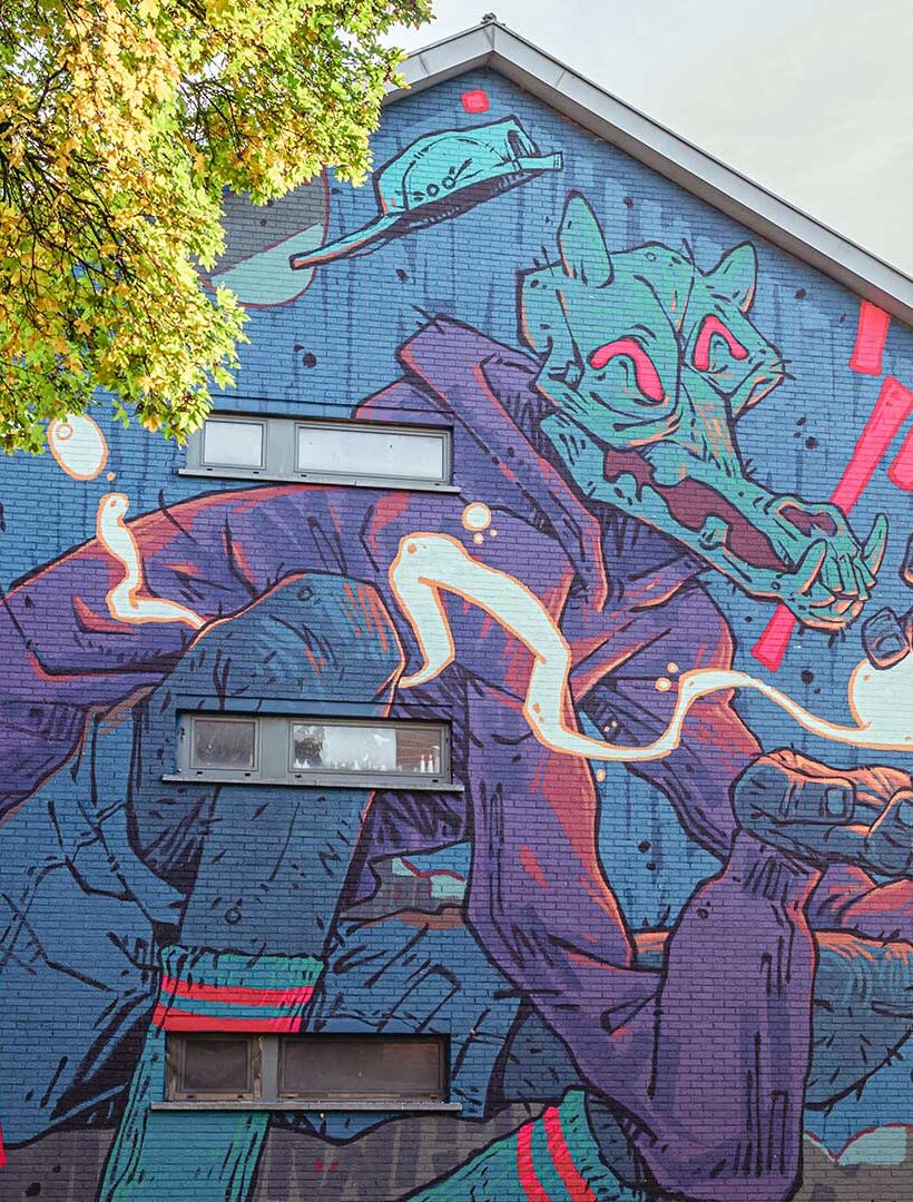 Lobster Robin Turns Chaos into a Visual Language