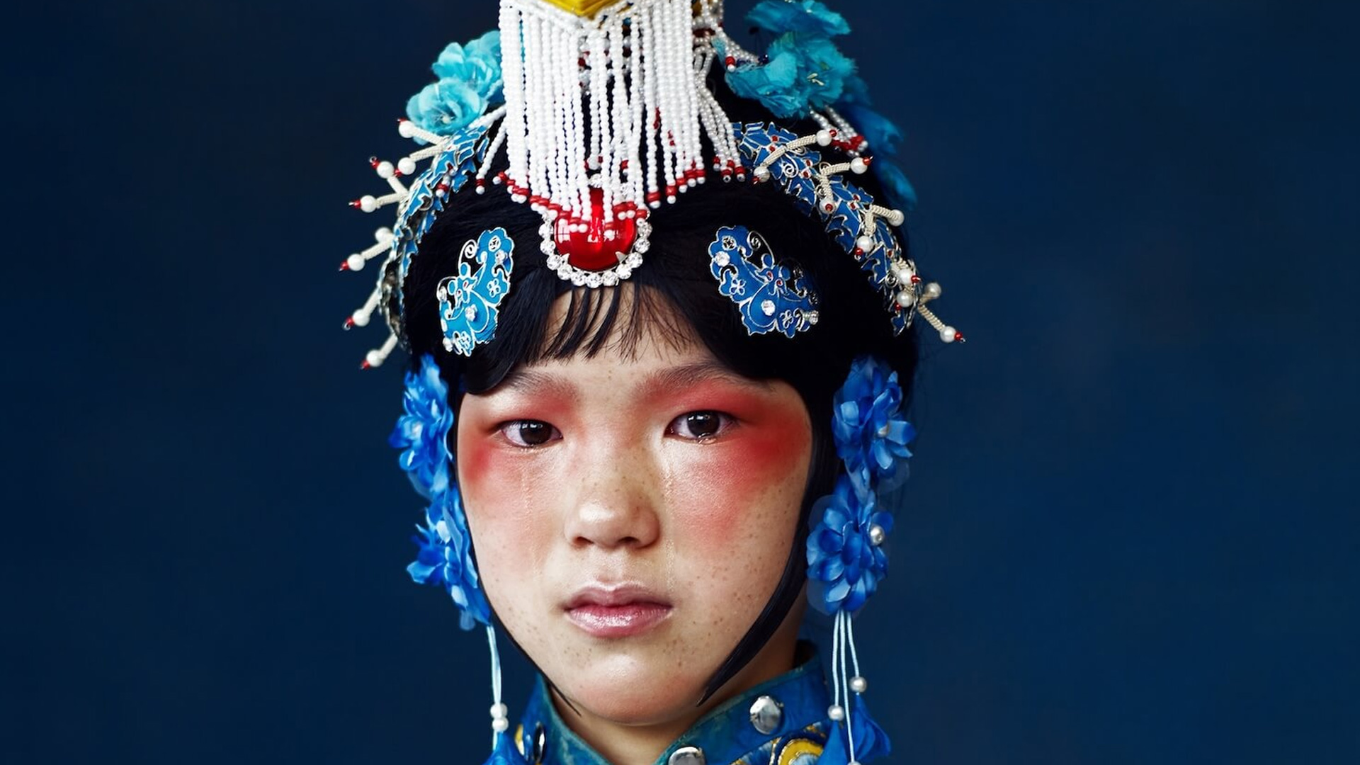 Kiki Xue: Where Fashion Meets Fine Art